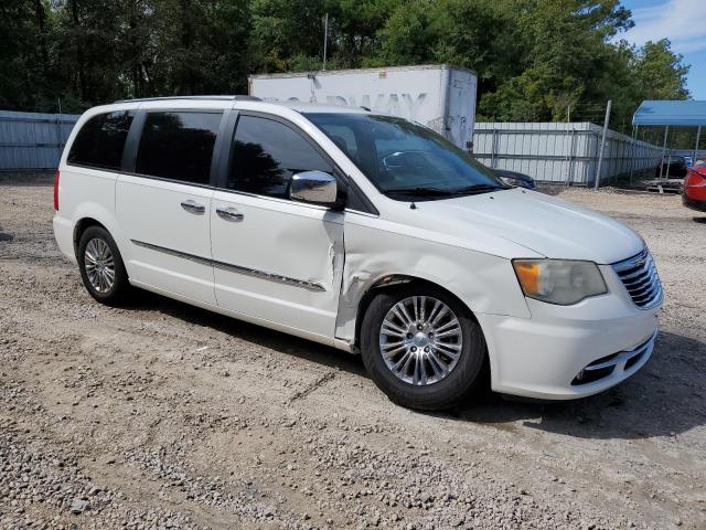 Photo 3 VIN: 2A4RR6DG2BR609973 - CHRYSLER TOWN & COU 