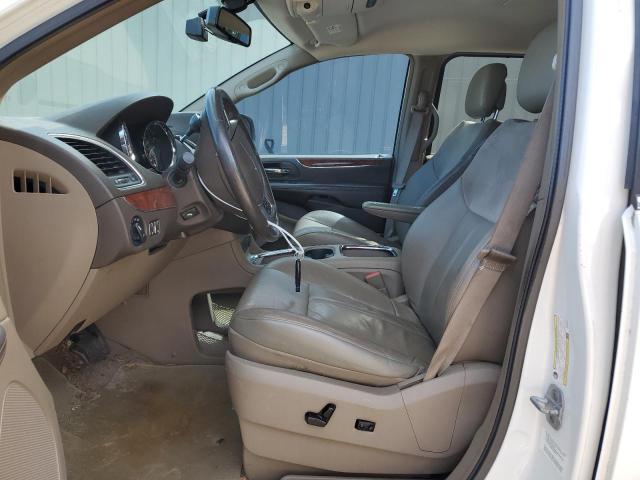 Photo 6 VIN: 2A4RR6DG2BR609973 - CHRYSLER TOWN & COU 