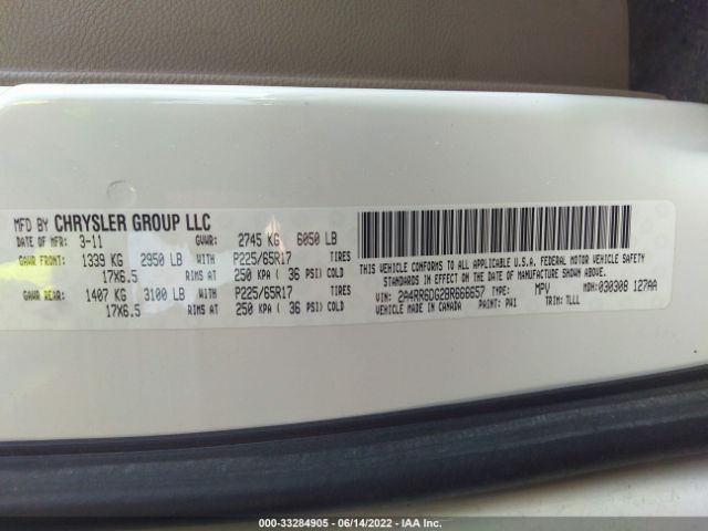 Photo 8 VIN: 2A4RR6DG2BR666657 - CHRYSLER TOWN & COUNTRY 