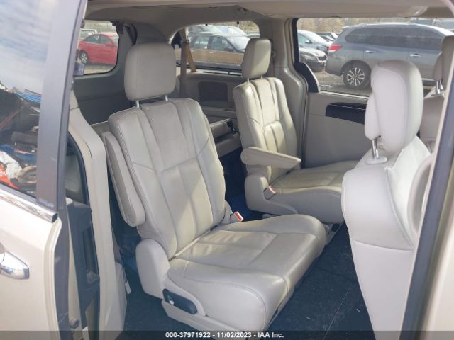 Photo 7 VIN: 2A4RR6DG2BR758948 - CHRYSLER TOWN & COUNTRY 