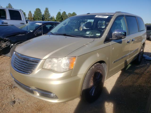 Photo 1 VIN: 2A4RR6DG2BR789102 - CHRYSLER TOWN & COU 