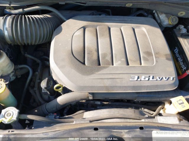 Photo 9 VIN: 2A4RR6DG3BR614034 - CHRYSLER TOWN & COUNTRY 