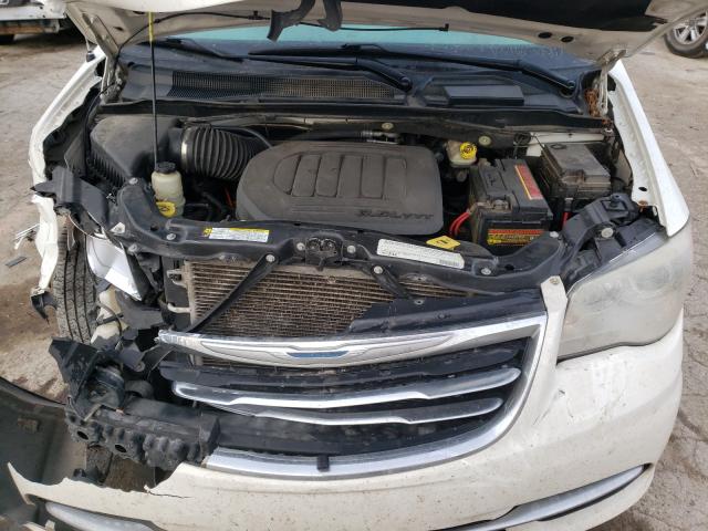 Photo 6 VIN: 2A4RR6DG3BR614731 - CHRYSLER TOWN & COU 