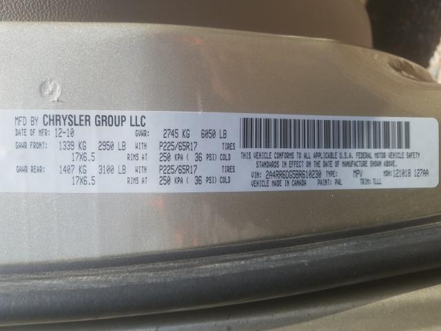 Photo 9 VIN: 2A4RR6DG5BR610230 - CHRYSLER TOWN & COU 