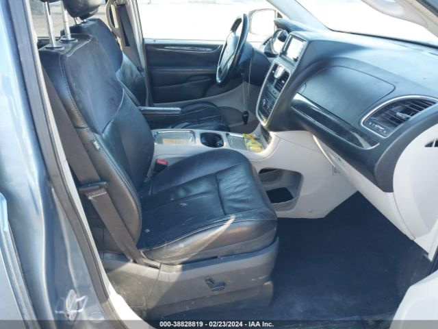 Photo 4 VIN: 2A4RR6DG6BR784873 - CHRYSLER TOWN & COUNTRY 