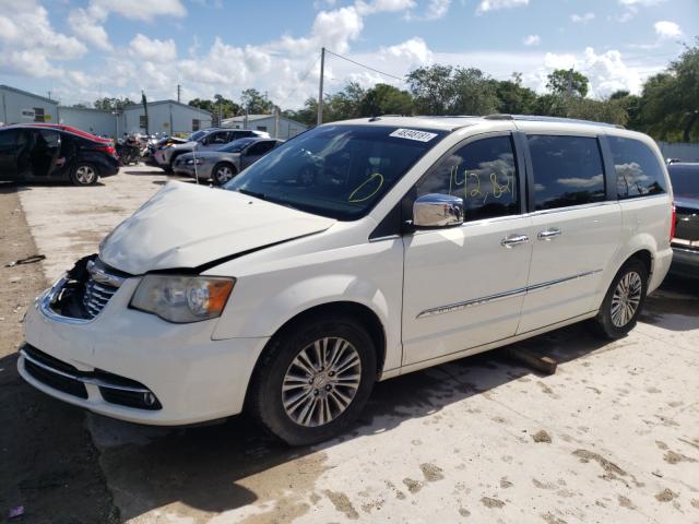 Photo 1 VIN: 2A4RR6DG7BR643360 - CHRYSLER TOWN &AMP COU 