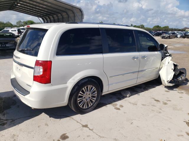 Photo 3 VIN: 2A4RR6DG7BR643360 - CHRYSLER TOWN &AMP COU 