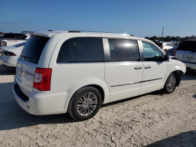 Photo 2 VIN: 2A4RR6DG8BR655419 - CHRYSLER TOWN & COU 