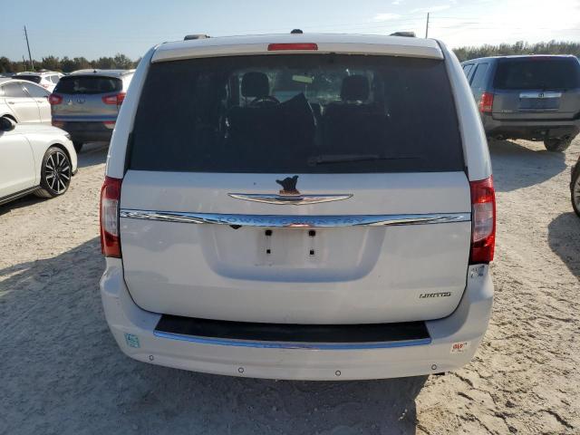 Photo 5 VIN: 2A4RR6DG8BR655419 - CHRYSLER TOWN & COU 