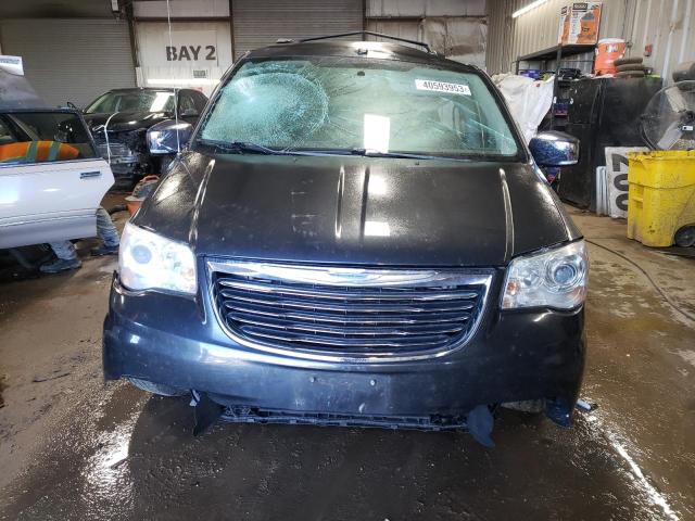 Photo 4 VIN: 2A4RR6DG8BR758209 - CHRYSLER TOWN & COU 