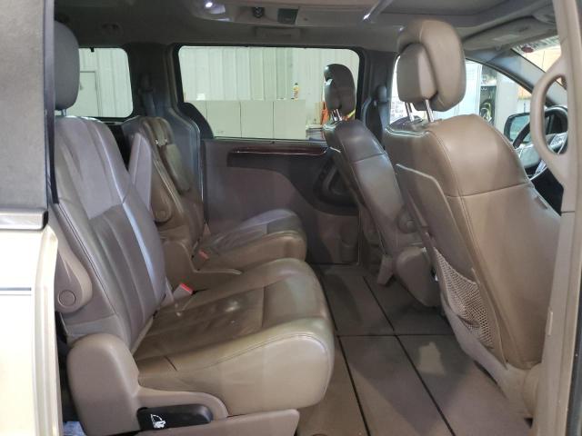 Photo 10 VIN: 2A4RR6DG8BR800670 - CHRYSLER TOWN & COU 