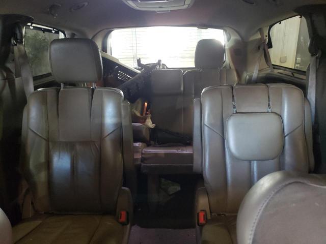 Photo 9 VIN: 2A4RR6DG8BR800670 - CHRYSLER TOWN & COU 