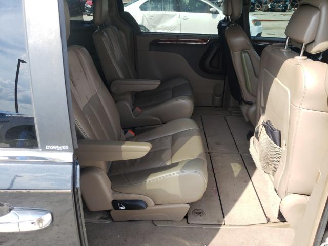 Photo 5 VIN: 2A4RR6DG9BR698439 - CHRYSLER TOWN &AMP COU 