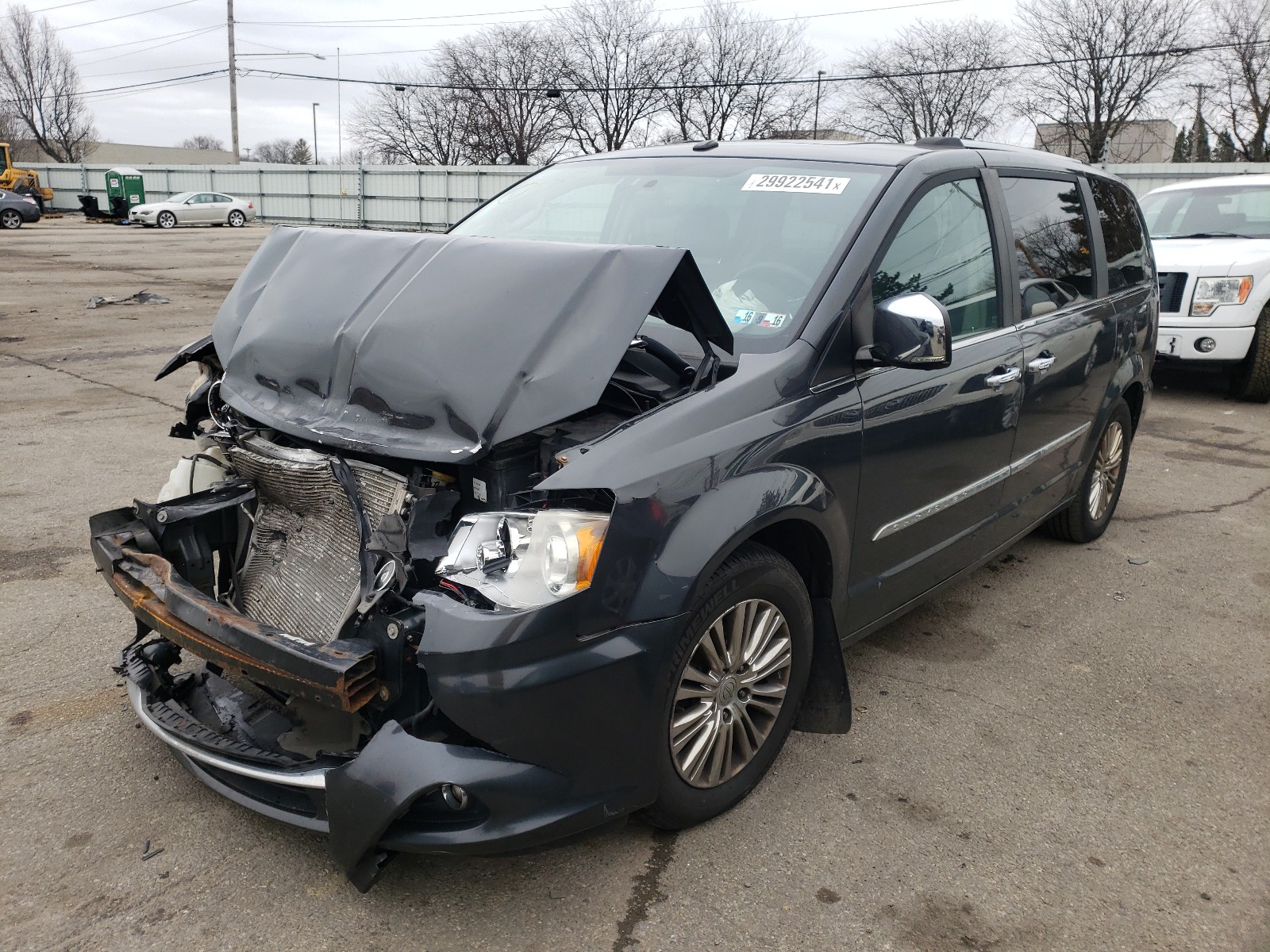 Photo 1 VIN: 2A4RR6DGXBR747471 - CHRYSLER TOWN &AMP COU 