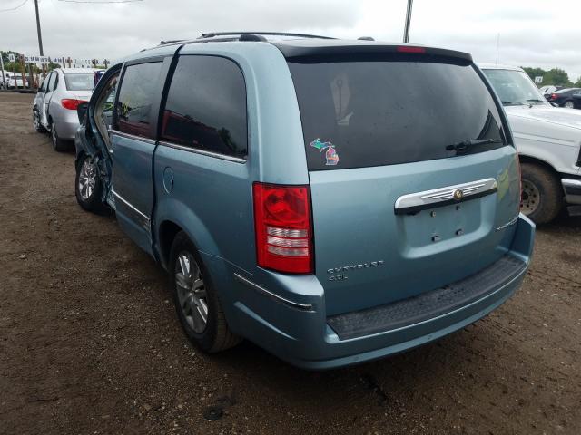 Photo 2 VIN: 2A4RR6DX0AR398366 - CHRYSLER TOWN & COU 