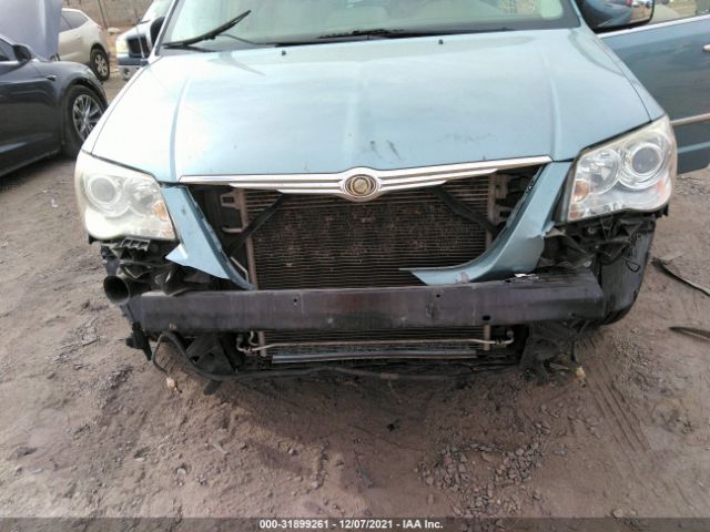 Photo 5 VIN: 2A4RR6DX2AR137210 - CHRYSLER TOWN & COUNTRY 