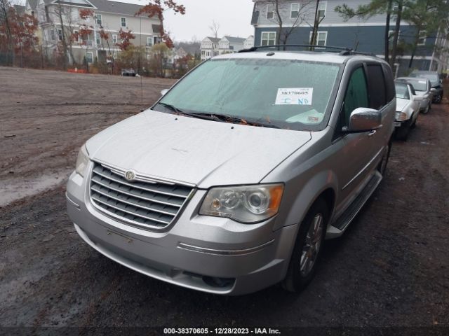 Photo 1 VIN: 2A4RR6DX2AR137241 - CHRYSLER TOWN & COUNTRY 