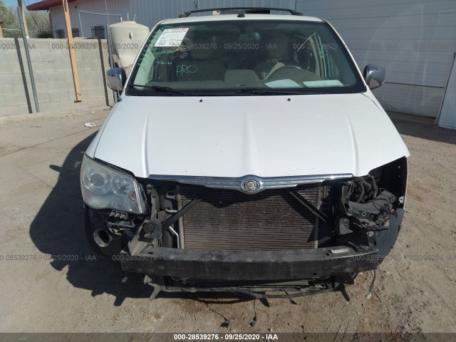 Photo 5 VIN: 2A4RR6DX3AR148913 - CHRYSLER TOWN & COUNTRY 