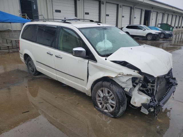 Photo 3 VIN: 2A4RR6DX3AR151830 - CHRYSLER TOWN & COU 