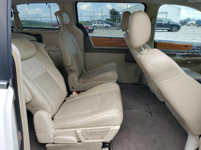 Photo 10 VIN: 2A4RR6DX4AR151724 - CHRYSLER TOWN & COU 