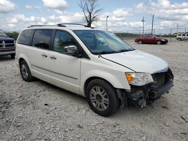 Photo 3 VIN: 2A4RR6DX4AR151724 - CHRYSLER TOWN & COU 