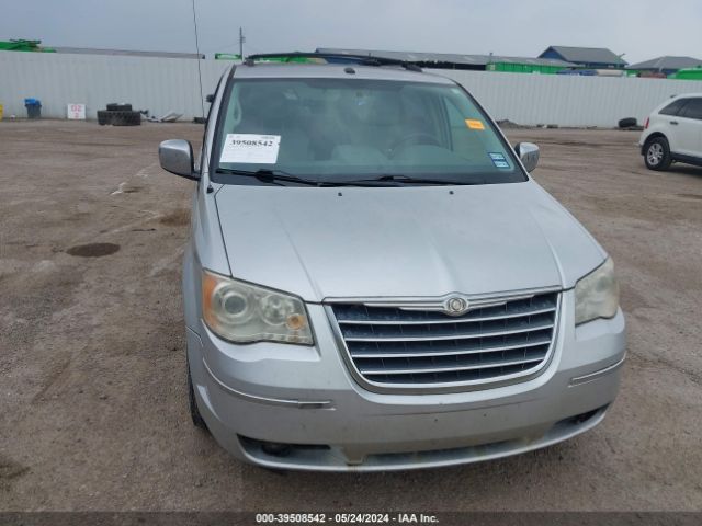 Photo 5 VIN: 2A4RR6DX4AR153098 - CHRYSLER TOWN & COUNTRY 