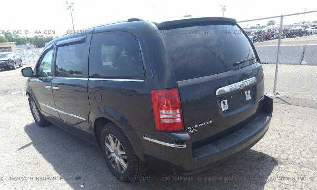 Photo 2 VIN: 2A4RR6DX4AR233453 - CHRYSLER TOWN AND COUNTRY 