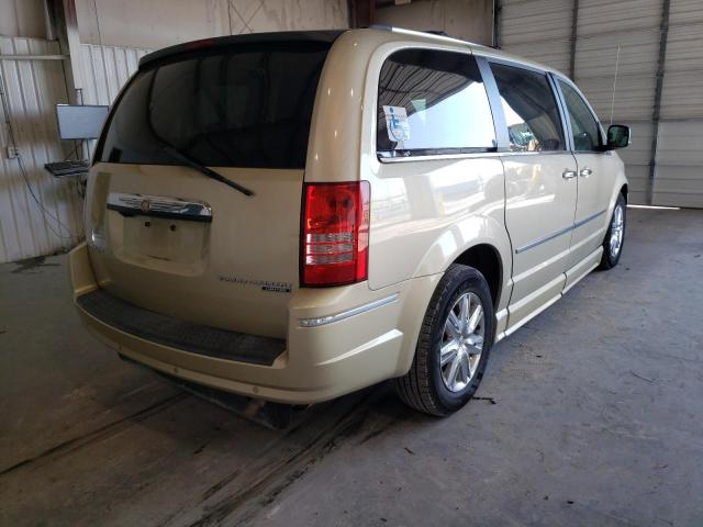 Photo 3 VIN: 2A4RR6DX6AR228237 - CHRYSLER TOWN & COU 