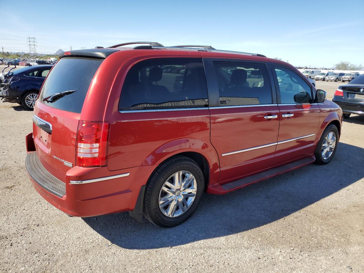 Photo 2 VIN: 2A4RR6DX7AR133587 - CHRYSLER TOWN & COUNTRY 