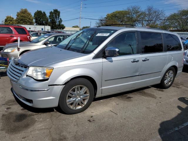 Photo 0 VIN: 2A4RR6DXXAR124222 - CHRYSLER TOWN & COU 