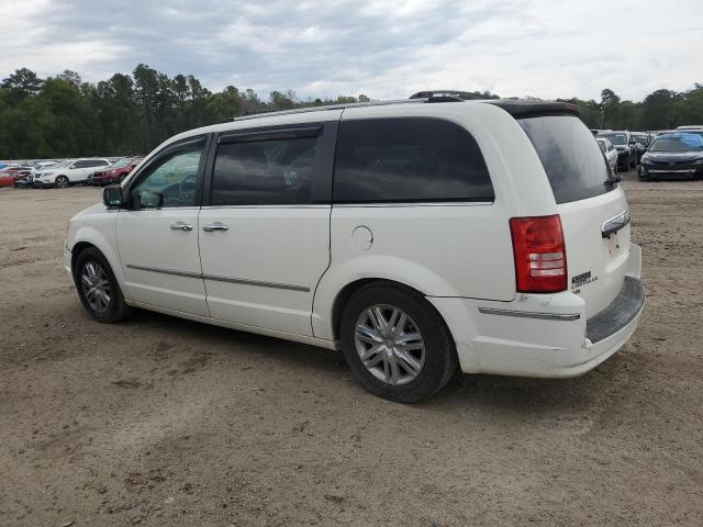 Photo 1 VIN: 2A4RR6DXXAR135981 - CHRYSLER TOWN & COU 