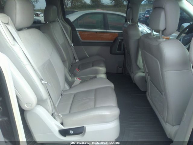 Photo 7 VIN: 2A4RR7DX1AR398205 - CHRYSLER TOWN & COUNTRY 