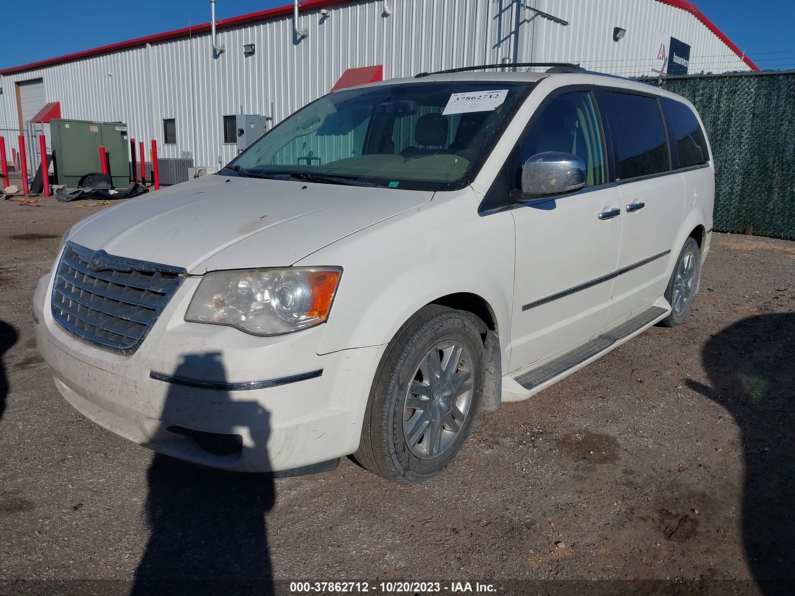 Photo 1 VIN: 2A4RR7DX2AR428554 - CHRYSLER TOWN & COUNTRY 