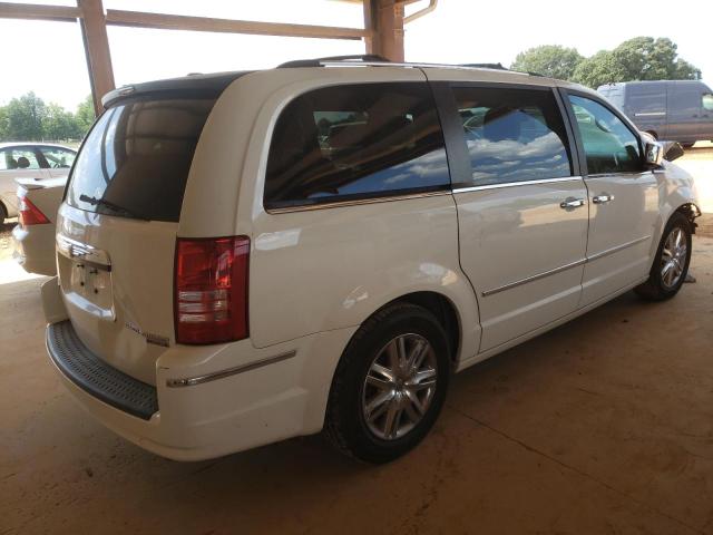 Photo 3 VIN: 2A4RR7DX2AR438971 - CHRYSLER TOWN & COU 