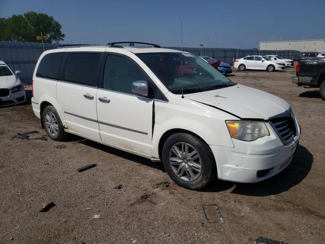 Photo 3 VIN: 2A4RR7DX3AR414761 - CHRYSLER TOWN & COU 