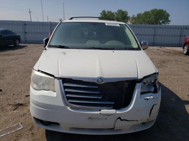 Photo 4 VIN: 2A4RR7DX3AR414761 - CHRYSLER TOWN & COU 