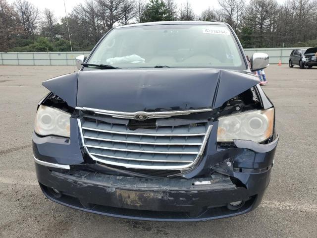 Photo 4 VIN: 2A4RR7DX5AR301202 - CHRYSLER TOWN & COU 