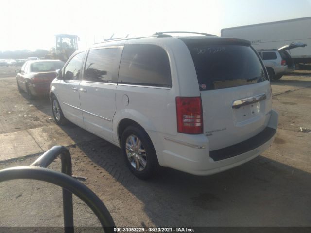 Photo 2 VIN: 2A4RR7DX5AR353588 - CHRYSLER TOWN & COUNTRY 