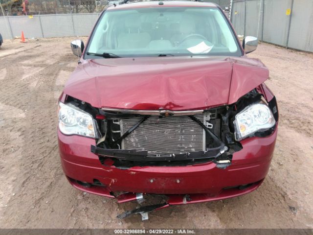 Photo 5 VIN: 2A4RR7DX6AR322477 - CHRYSLER TOWN & COUNTRY 