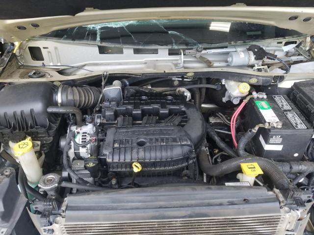 Photo 6 VIN: 2A4RR7DX7AR421678 - CHRYSLER TOWN & COU 