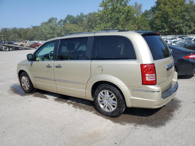 Photo 1 VIN: 2A4RR7DXXAR442119 - CHRYSLER TOWN & COU 