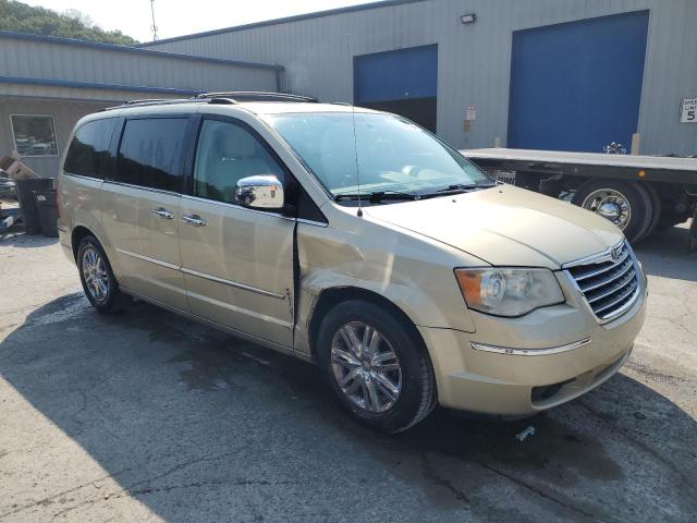 Photo 3 VIN: 2A4RR7DXXAR442119 - CHRYSLER TOWN & COU 