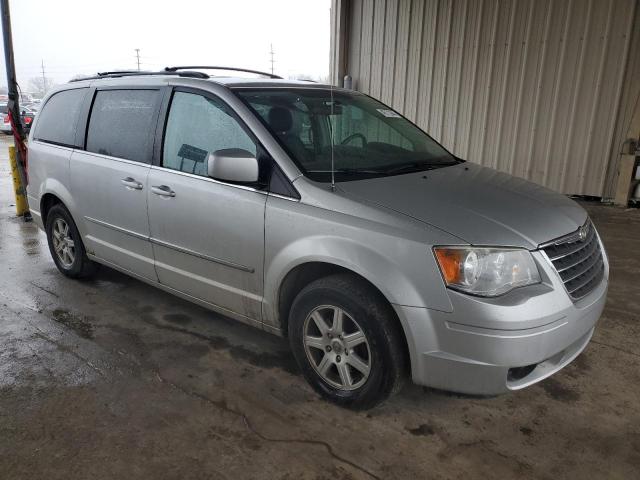 Photo 3 VIN: 2A4RR8D10AR393496 - CHRYSLER MINIVAN 