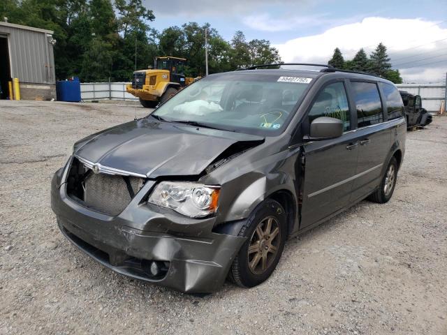 Photo 1 VIN: 2A4RR8D10AR405775 - CHRYSLER TOWN & COU 