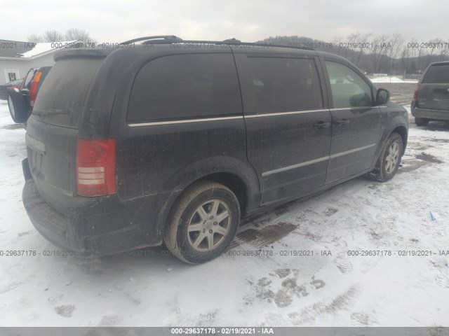 Photo 3 VIN: 2A4RR8D10AR422835 - CHRYSLER TOWN & COUNTRY 