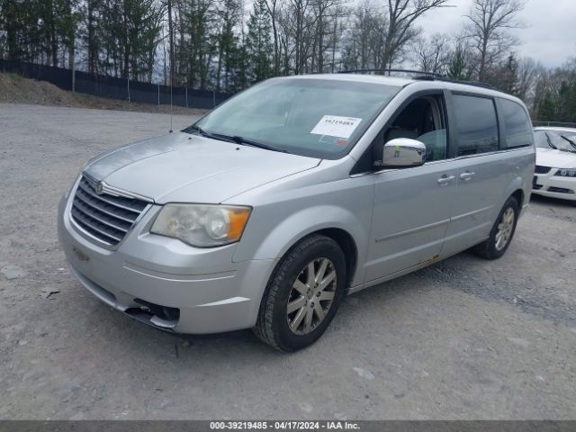 Photo 1 VIN: 2A4RR8D10AR456872 - CHRYSLER TOWN & COUNTRY 