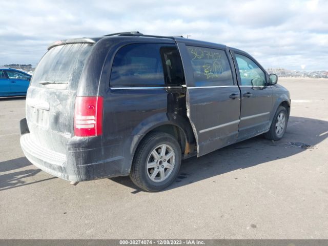 Photo 3 VIN: 2A4RR8D11AR423945 - CHRYSLER TOWN COUNTRY 