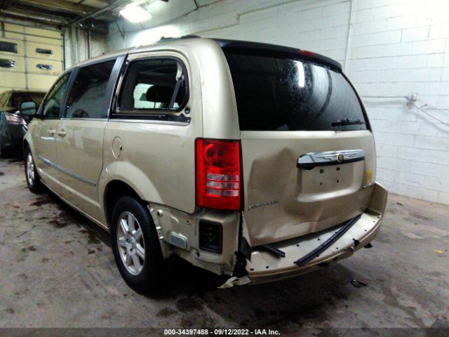 Photo 5 VIN: 2A4RR8D11AR481103 - CHRYSLER TOWN & COUNTRY 