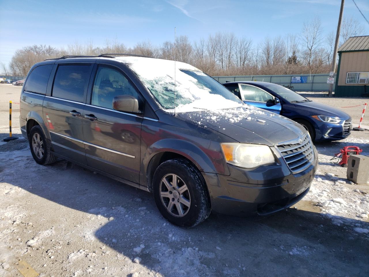 Photo 3 VIN: 2A4RR8D12AR430984 - CHRYSLER TOWN & COUNTRY 