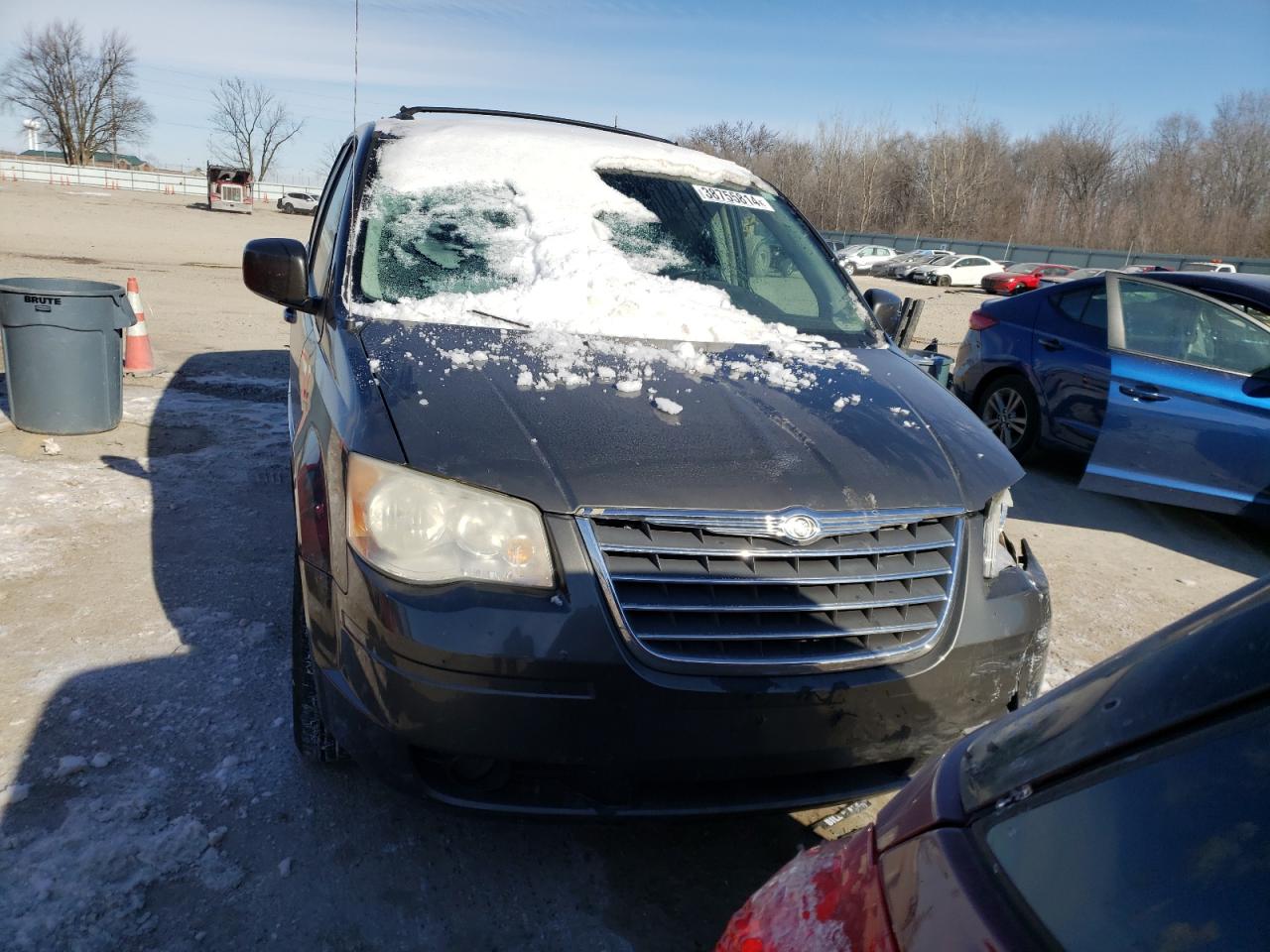 Photo 4 VIN: 2A4RR8D12AR430984 - CHRYSLER TOWN & COUNTRY 